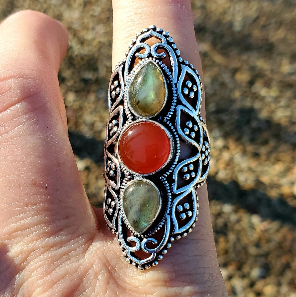 New Amazing Labradorite & Carnelian 925 Silver Ring.